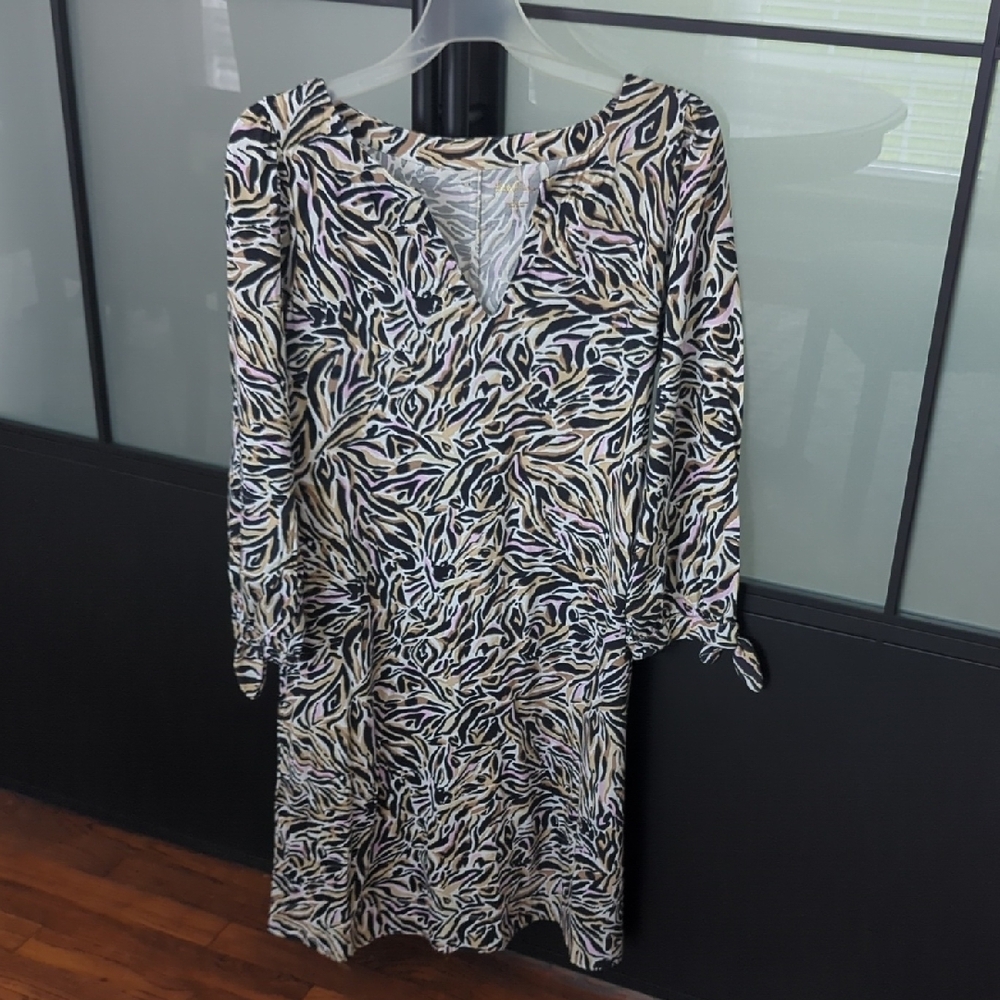Lilly Pulitzer Black and Cream V-Neck Bishop Sleeve Dress